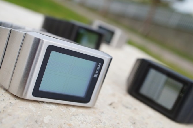 kisai_optical_illusion_touch_screen_lcd_watch_concept_to_reality_09 kisai_optical_illusion_touch_screen_lcd_watch_concept_to_reality_all