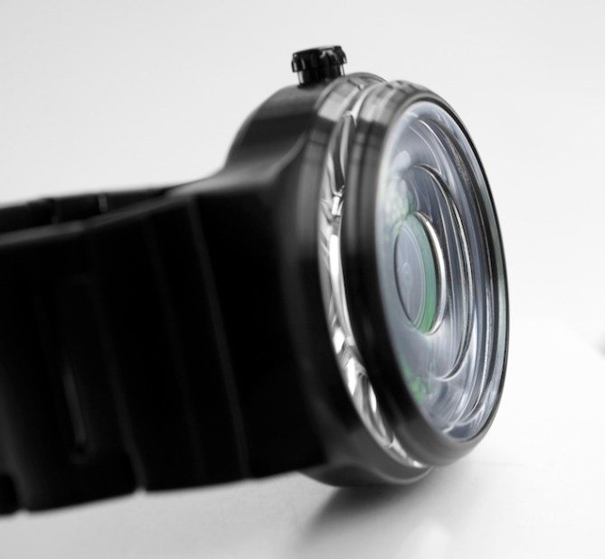 kisai_uzumaki_analog_watch_from_tokyoflash_japan_lens