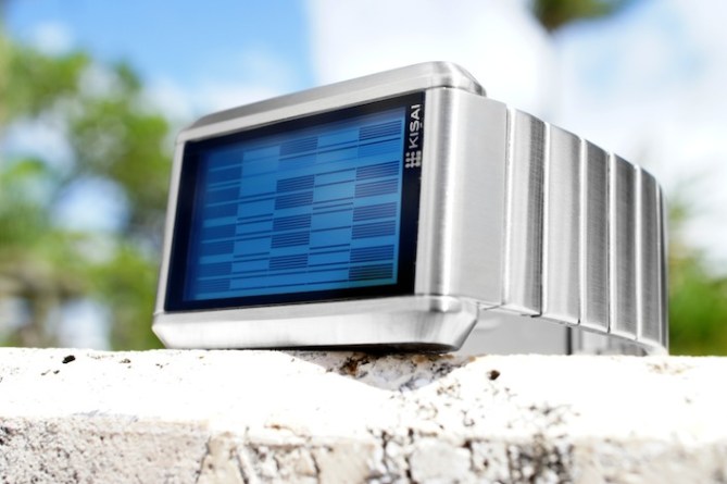 kisai_upload_USB_memory_watch_concept_to_reality_silver_blue