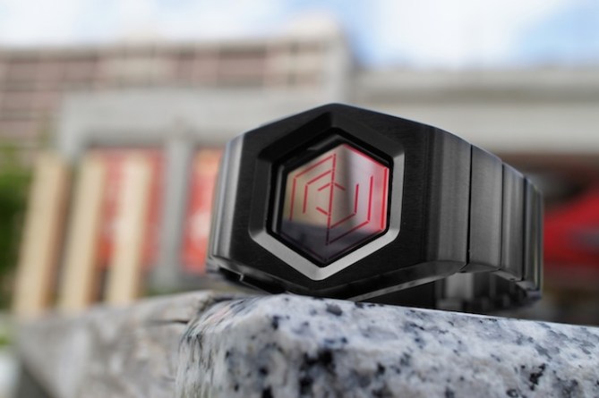 kisai_spider_transparent_lcd_watch_design_from_tokyoflash_japan_black_red